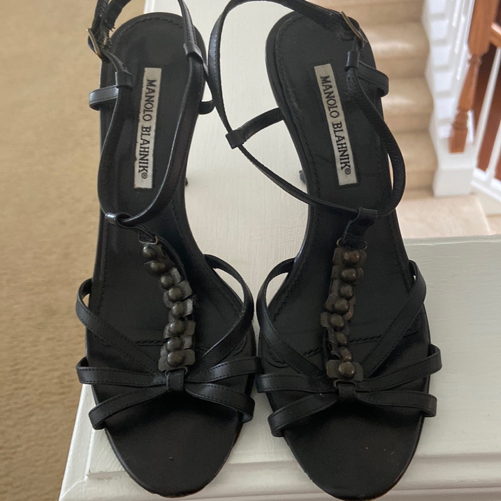 Sz 37 (6) Manolo Blahnik leather strappy sandals/heels with metal detail